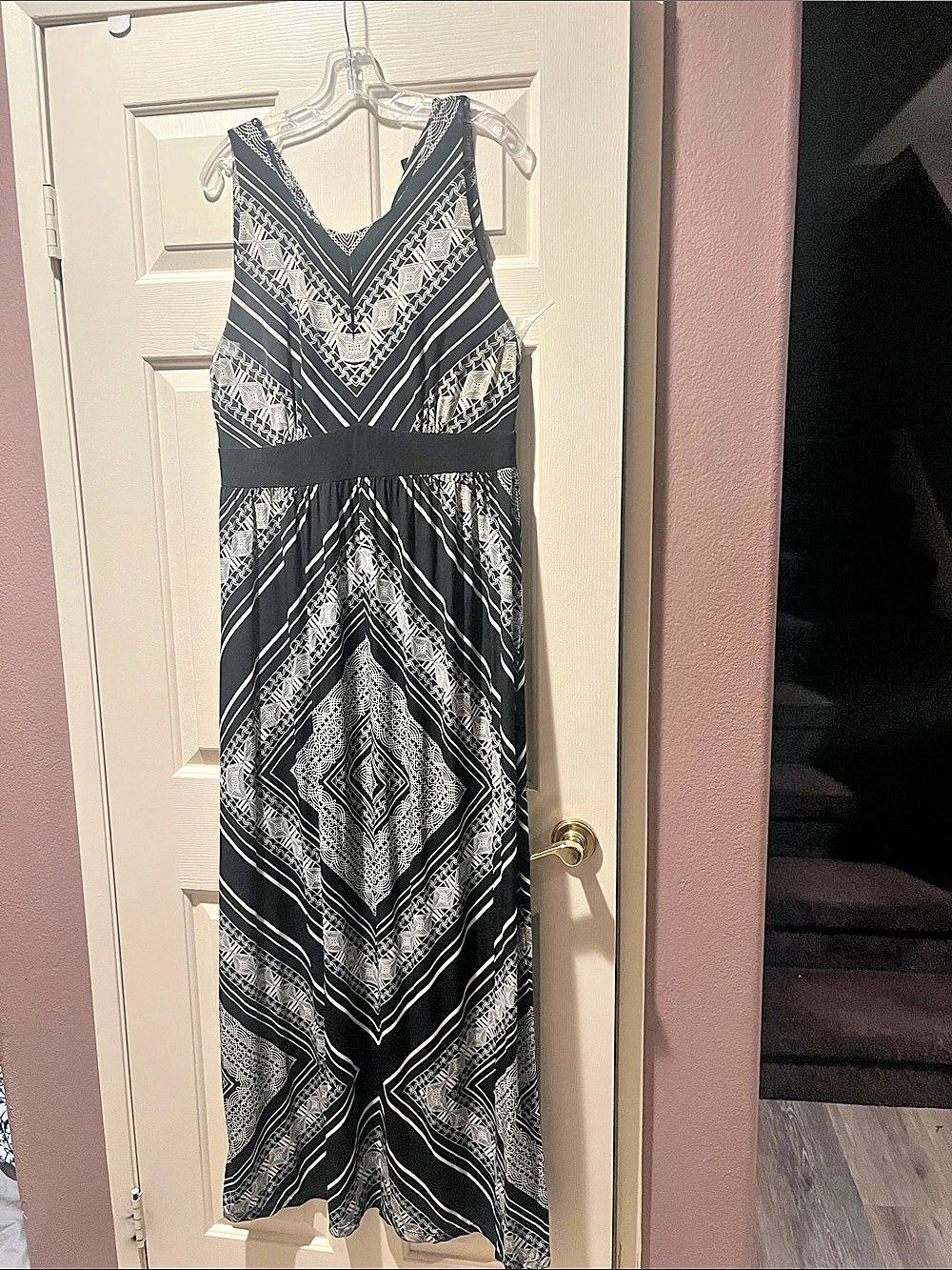 APT. 9 Black & White Geometric Print  Maxi Dress, Large